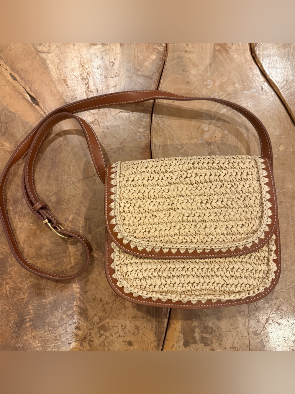 NWOT Mango Woven Crossbody Bag with Brown leather and adjustable strap.